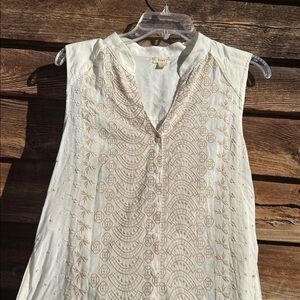 Tiny button down embroidered top lace back
